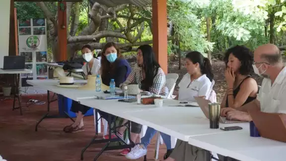 En el encuentro estuvieron presentes artesanos, cocineros tradicionales y representantes de empresas turísticas comunitarias En el encuentro estuvieron presentes artesanos, cocineros tradicionales y representantes de empresas turísticas comunitarias