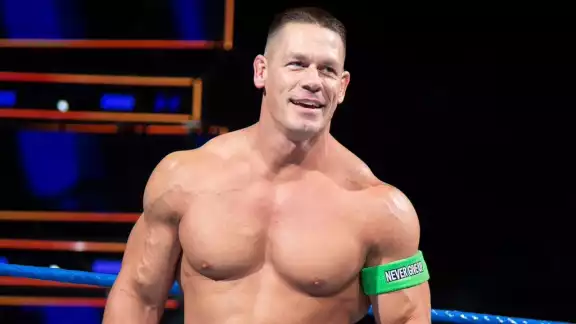 John Cena reta a los hermanos De Nigris previo a la grabación de Rápidos y Furiosos 9 donde trabajarán juntos
John Cena reta a los hermanos De Nigris previo a la grabación de Rápidos y Furiosos 9 donde trabajarán juntos