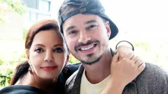 El cantante pidió apoyo a sus fans en un momento tan complicado de su vida. El cantante pidió apoyo a sus fans en un momento tan complicado de su vida.