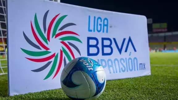 El primer partido fue suspendido El primer partido fue suspendido