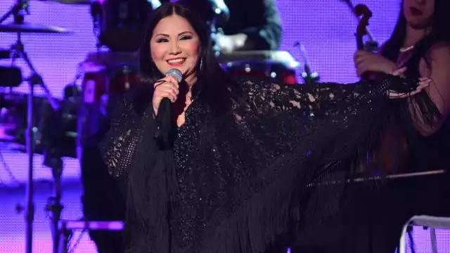 Así fue como Ana Gabriel le dijo adiós a su pequeña hija. Sus fans le mostraron señales de amor y respeto