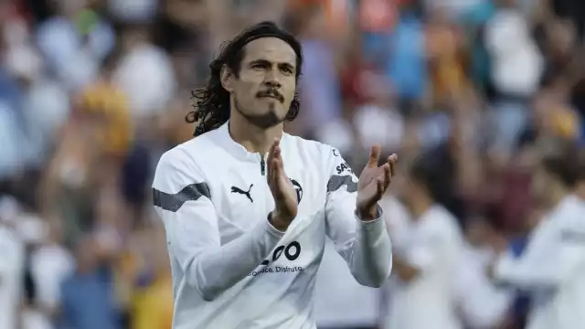 El uruguayo Edinson Cavani firma como jugador del Boca Juniors hasta diciembre de 2024
