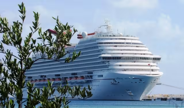 La llegada de cruceros a la isla de Cozumel se reactivó el 16 de junio con la llegada del transatlántico 'Adventure of the Seas'