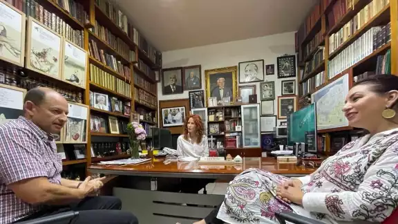 En su visita en las instalaciones del periódico, Alpha Tavera recordó que en la lucha democrática por el magisterio conoció a Andrés Manuel López Obrador En su visita en las instalaciones del periódico, Alpha Tavera recordó que en la lucha democrática por el magisterio conoció a Andrés Manuel López Obrador