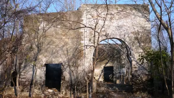 Hay una leyenda de brujería detrás de esta famosa hacienda abandonada Hay una leyenda de brujería detrás de esta famosa hacienda abandonada