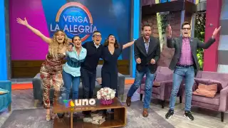 Fue durante la emisión del  matutino donde la guapa conductora reveló que está saliendo con un actor de la exitosa serie “Vecinos”, con el que, el pasado viernes, tuvo una romántica cita