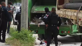 El camión recolector de basura donde se halló la droga en Cancún fue revisado para verificar que no existiesen más sustancias ilícitas en su interior