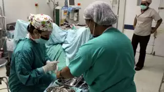 “El asunto es que entre las personas, dirigentes, políticos, diputados e iglesias hay una serie de contubernios que obligan a las mujeres a vivir una situación de ilegalidad", expone