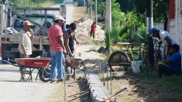 Hace 15 o 20 años se mudaban mucho a Cancún a laborar, porque había grandes construcciones.