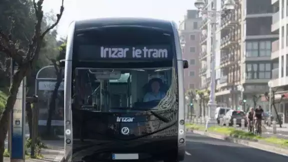 En septiembre iniciará el levantamiento de las vías férreas para construir un carril exclusivo por donde correrán los autobuses En septiembre iniciará el levantamiento de las vías férreas para construir un carril exclusivo por donde correrán los autobuses