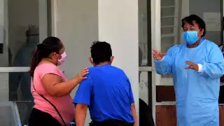 Autoridades piden a las personas estar pendientes de los principales síntomas de la enfermedad: fiebre y lesiones en la piel a los 2 días de iniciada la sintomatología