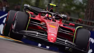 Ferrari ha tenido que abandonar por una serie de accidentes durante el Gran Premio de Emilia Romagna