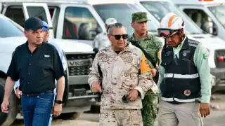 Buzos suspenden búsqueda de 10 mineros atrapados en Sabinas, Coahuila