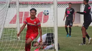 Israel Tello fue mediocampista de Pioneros Junior de Cancún, y ahora va a jugar en la categoría Sub-18 con los Rayos del Necaxa
