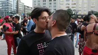 Esta es la propuesta del Besotón Sidoso