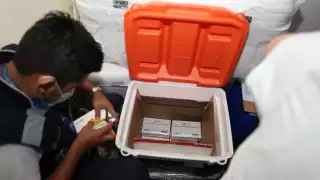 Colegio Médico pide apoyo para mejor suministro de vacunas contra el COVID-19