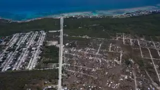 Acusan a funcionario de la Sedetus por la invasión de un predio en Mahahual, Quintana Roo