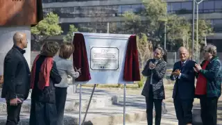 Ciudad de México inaugura plaza para honrar al escritor José Saramago