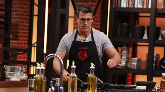 Jorge Aravena se convierte en el segundo eiminado de la competencia por el título de mejor cocinero