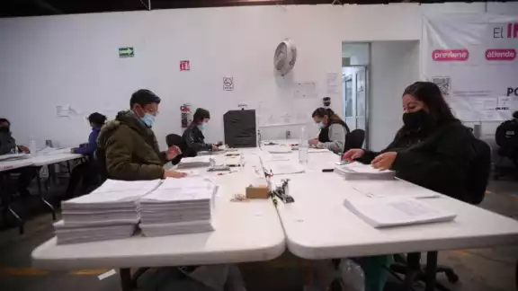 Más de 11 millones de firmas se entregaron al INE para validar la revocación de mandato. Foto: INE Más de 11 millones de firmas se entregaron al INE para validar la revocación de mandato. Foto: INE