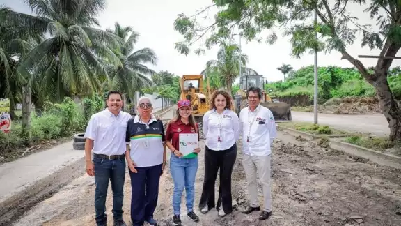 La Alcaldesa sólo acudió al inicio y dijo que la petición del Cecyte fue cumplida.