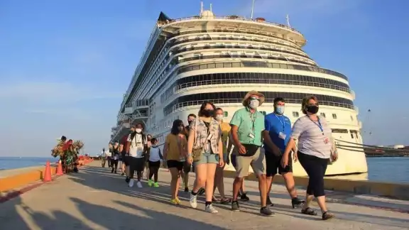 La recuperación del turismo de crucero en Cozumel inició en junio del 2021, con la llegada del 'Adventure Of The Seas' La recuperación del turismo de crucero en Cozumel inició en junio del 2021, con la llegada del 'Adventure Of The Seas'