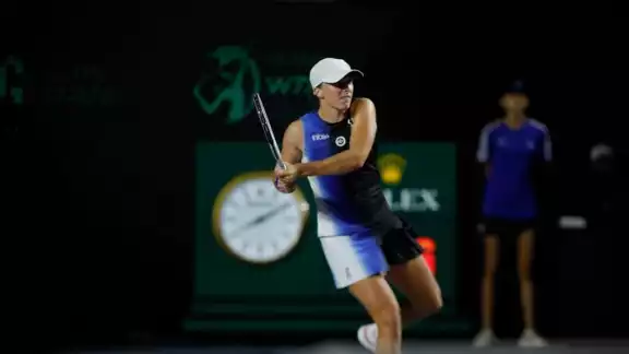 Pegula se convierte en la primera finalista en singles Pegula se convierte en la primera finalista en singles