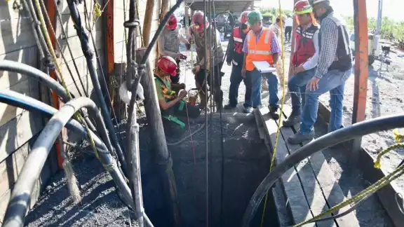 Ingresarán Cápsula de Vida para rescatar a mineros atrapados en Coahuila Ingresarán Cápsula de Vida para rescatar a mineros atrapados en Coahuila