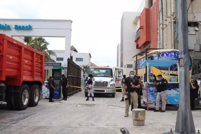 Por más de 20 minutos automovilistas han esperado a vuelta de rueda que puedan transitar con mayor velocidad