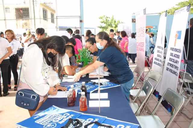 La titular de la SGG inauguró el programa, que pretende generar entornos seguros y libres de violencia