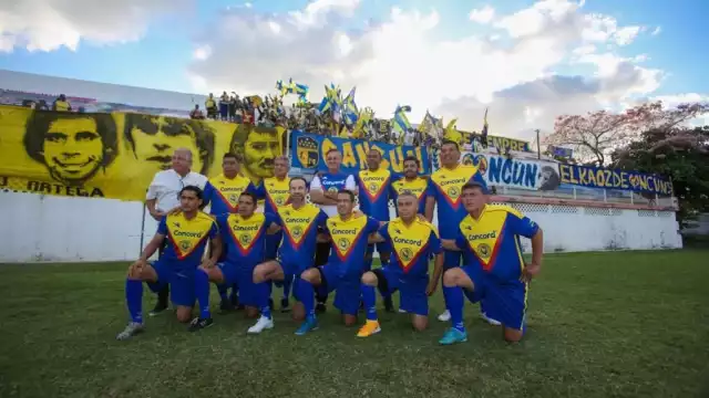 Varias leyendas del América llegaron a Cancún