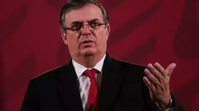Marcelo Ebrard fue enviado a Londres en representación de México