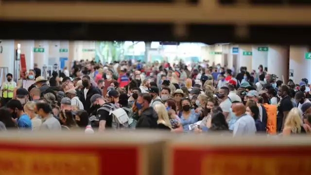 De las 107 salidas internacionales, más de 20 son con destino a los Estados Unidos