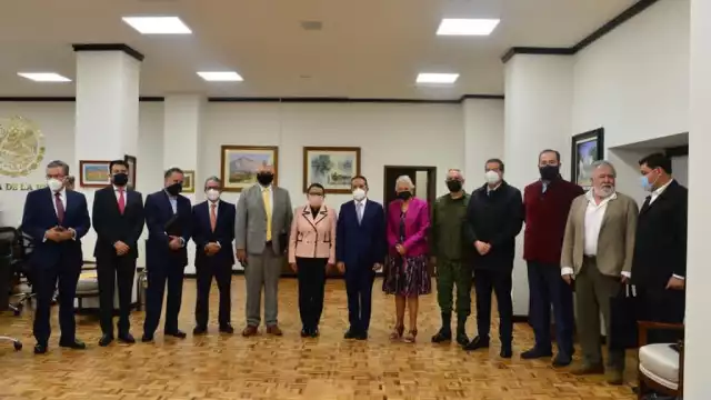 Estuvieron presentes Carlos Joaquín González, Lucio Hernández Gutiérrez y Oscar Montes de Oca Rosales