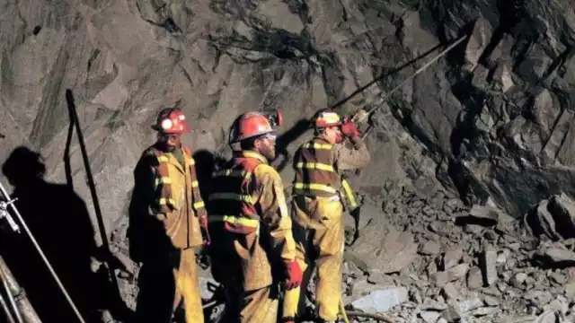 Los cuerpos de los mineros cumplen 16 años enterrados en la mina