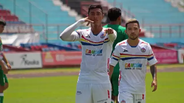 Pioneros de Cancún gana 4-3 al Club Deportivo Uruapan