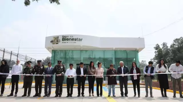 El mandatario anunció el inicio de la construcción de 2 mil 700 sucursales del Banco del Bienestar.