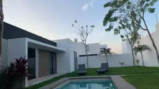 Estos son los trámites necesarios para construir una piscina en Mérida