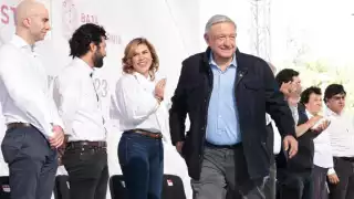 AMLO estuvo al frente del anuncio de este trabajo