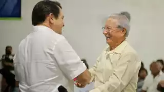 Joaquín Díaz Mena demostró su disposición a escuchar y dialogar con los ciudananos