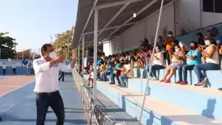 Julián Zacarías Curi cuidó las medidas sanitarias en su recorrido