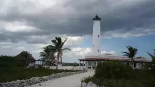 Este faro no ha dejado de cumplir con su deber a pesar de los años