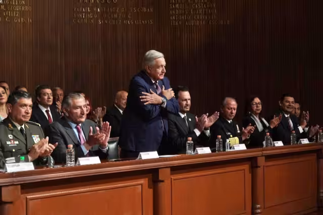 AMLO enfatizó en las reformas que han buscado volver la Constitución a lo que solía ser