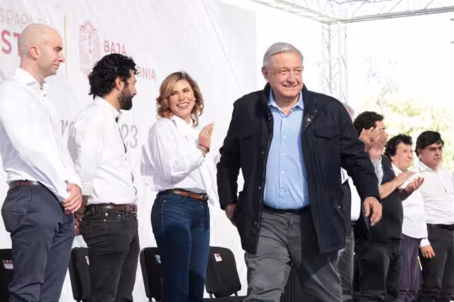 AMLO estuvo al frente del anuncio de este trabajo