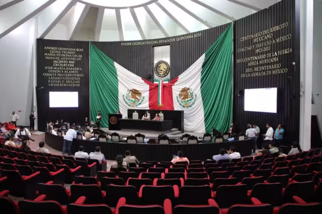 Mara Lezama dio lectura a la iniciativa del Presupuesto de Egresos del Gobierno de Quintana Roo, para el Ejercicio Fiscal 2023