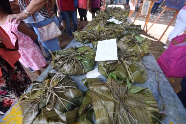 El nombre pib viene de la lengua maya y significa "que se debe enterrar
