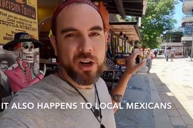 El turistas dijo que ya no se puede confiar en los policías