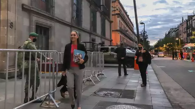 Corcholatas se reúnen con AMLO y secretarios federales en Palacio Nacional