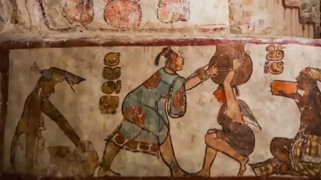 AMLO presume en sus redes sociales una pintura prehispánica de 300 años A.C de Calakmul