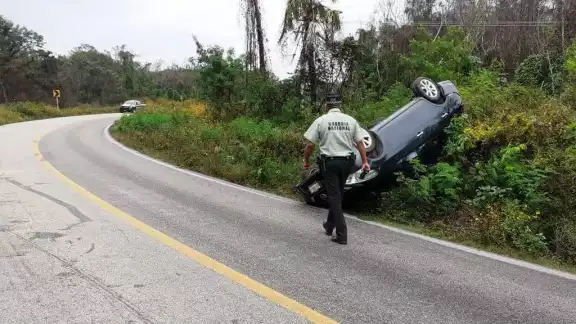 Diversos accidentes han ocurrido en la curva 'Las Enfermeras' Diversos accidentes han ocurrido en la curva 'Las Enfermeras'